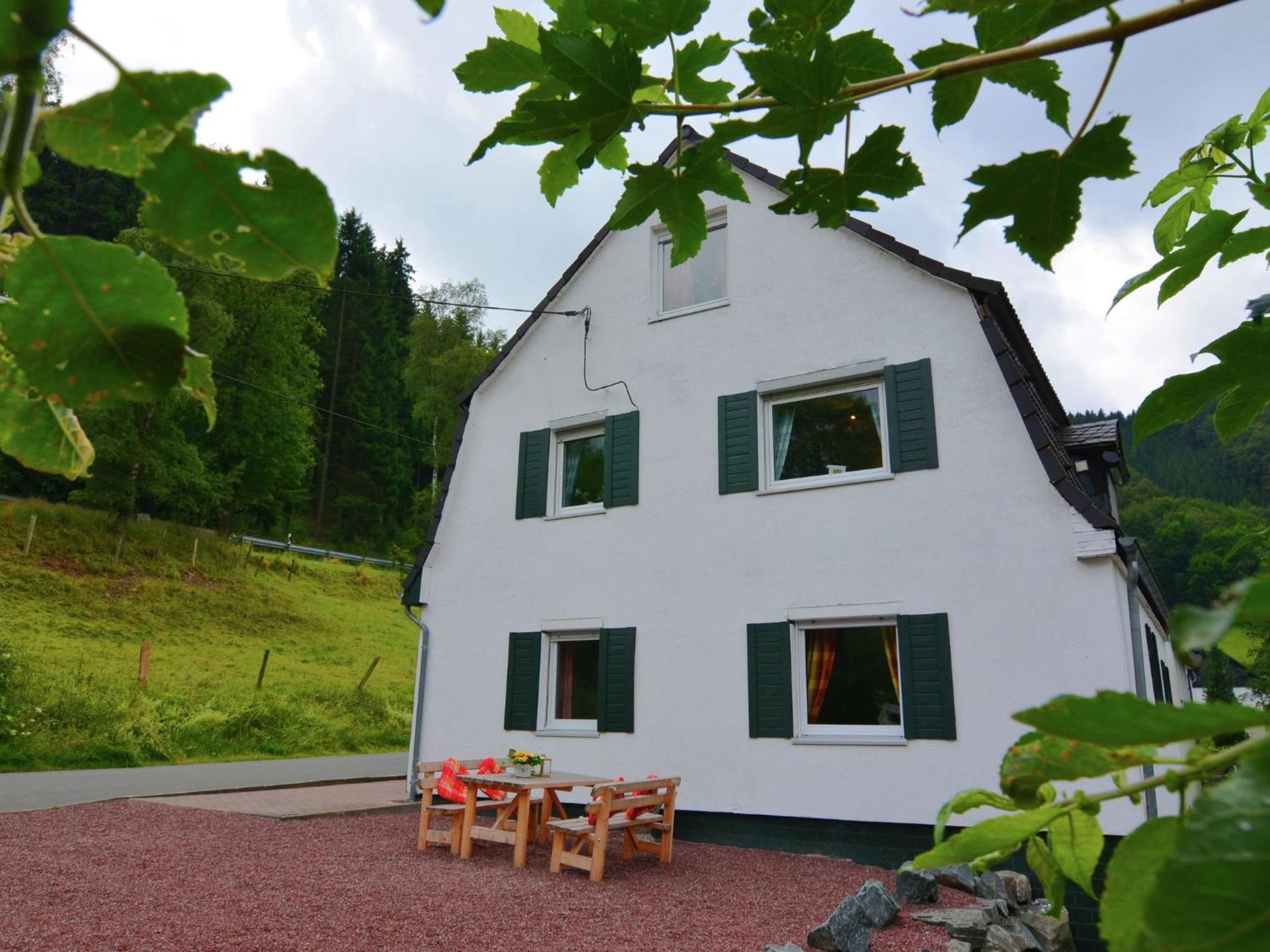Fabulous Holiday Home In Olsberg Near Ski Area Elpe エクステリア 写真